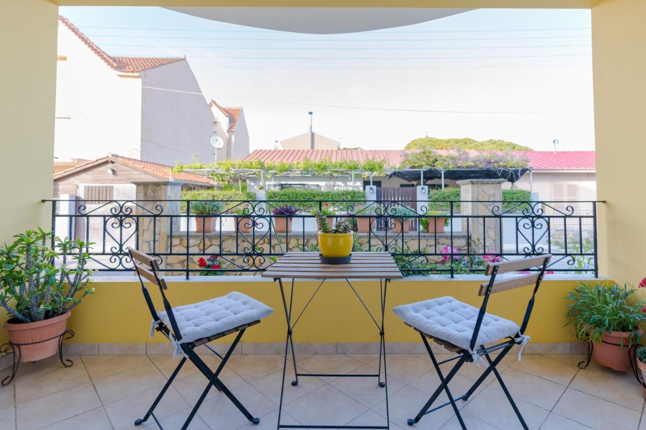 Aurelia Apartment Ликсури Экстерьер фото